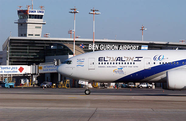 aeroporto internazionale di ben gurion, a tel aviv, israele - aviv foto e immagini stock