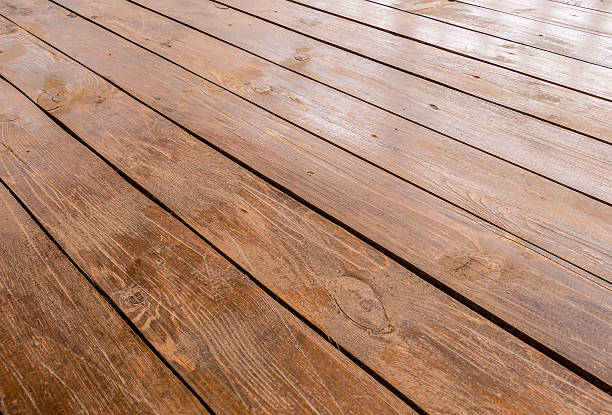 piso en el primer plano de la terraza - wood deck wood stain paint fotografías e imágenes de stock