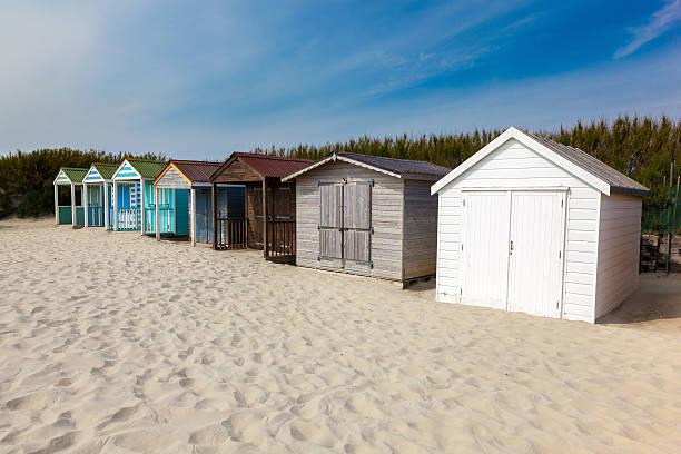 west wittering beach west sussex angleterre - witterung photos et images de collection