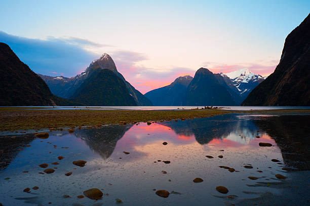 istock Milford Sound Dawn Reflections 543355090