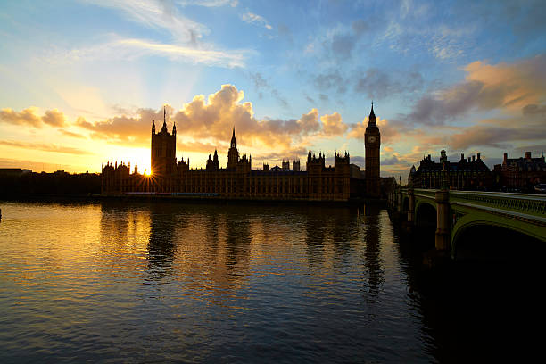 istock Palace Of Westminster Sunset 543360334
