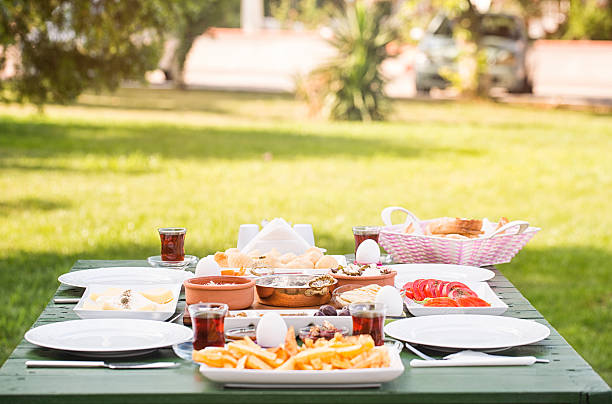 deliziosa prima colazione - non alcoholic beverage comfort food snack dining table foto e immagini stock