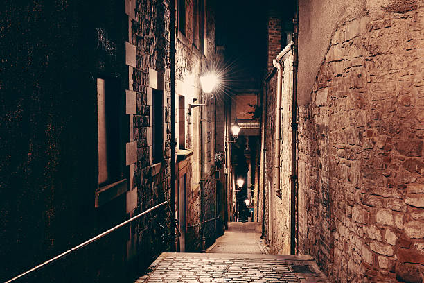 istock Edinburgh city street 543472444