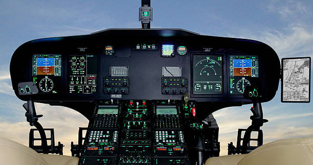 panneau d’instruments du poste de pilotage de l’hélicoptère - helicopter cockpit airplane speedometer photos et images de collection