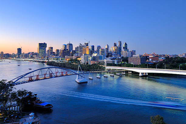 krajobraz australii : brisbane city skyline - brisbane zdjęcia i obrazy z banku zdjęć