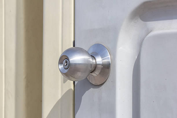 istock Knob on the door 543487962