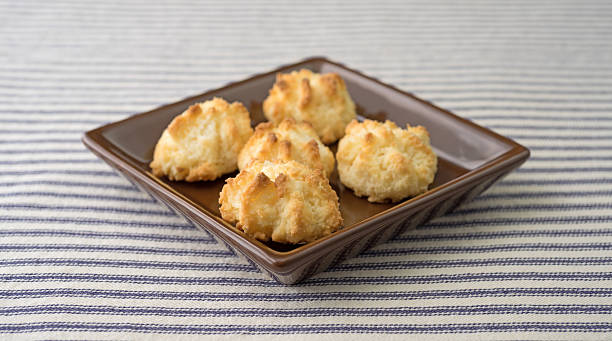 istock Side view of sugar free coconut macaroons in a dish 543573420