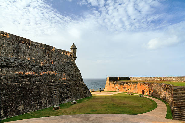 muro do forte cristobal - castillo de san cristobal - fotografias e filmes do acervo