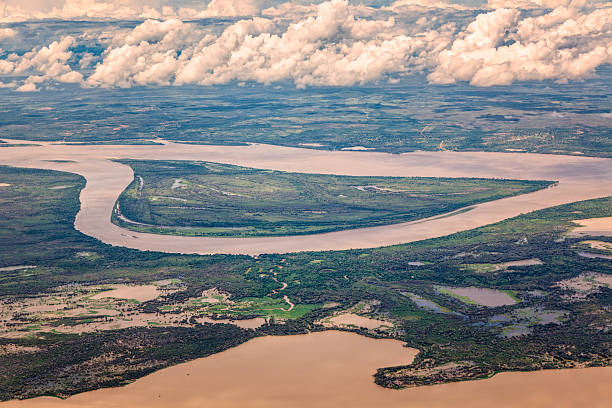 luftbild ansicht der orinoco fluss in der nähe von puerto ordaz, venezuela - orinoco river stock-fotos und bilder