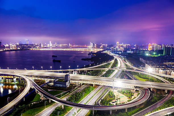 istock Chinese cities, rivers and bridges 543595208