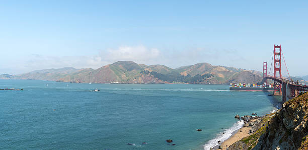 ゴールデンゲートブリッジのパノラマ - panoramic san francisco bay area golden gate bridge san francisco bay ストックフォトと画像