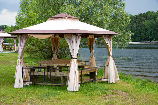 istock Backround with pavilions near the river 543662412
