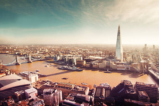 widok z lotu ptaka w londynie z czerep, retro, warstwy ziarna - czerep zdjęcia i obrazy z banku zdjęć