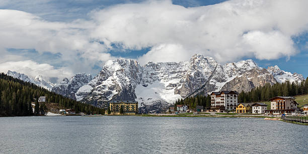 istock Lake Misurina 543688386