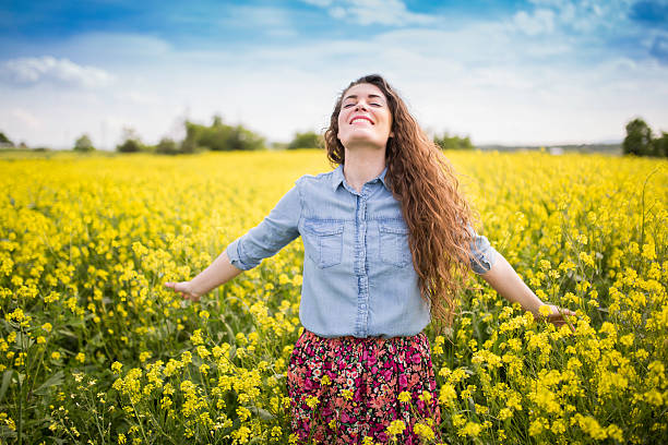 istock Beautiful woman in a beautiful Field. 543805626