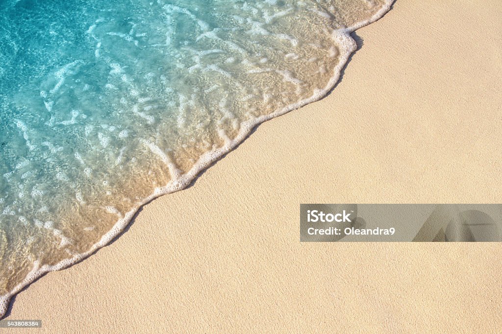 Onda oceânica na praia de areia, fundo - Foto de stock de Praia royalty-free