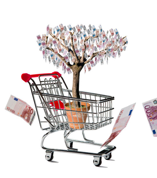 корзина для покупок с деньги дерево - three dimensional shape paper currency wealth shopping cart стоковые фото и изображения
