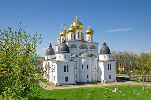 istock Assumption Cathedral, city Dmitrov, Russia 543821404