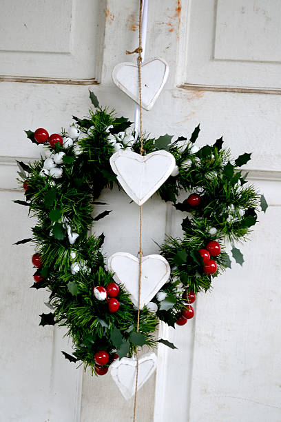 istock Heart Christmas Wreath 543831338