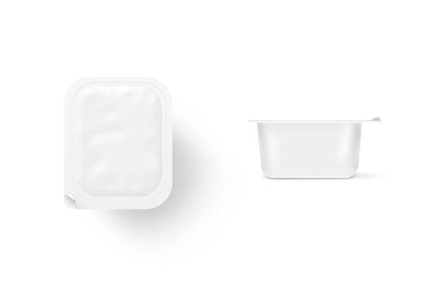 la maquette de boîte à repas blanche vierge est isolée. sause clair - mustard mayonnaise condiment relish photos et images de collection