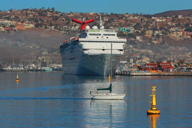 A cruise ship docked near the Havanna old town.