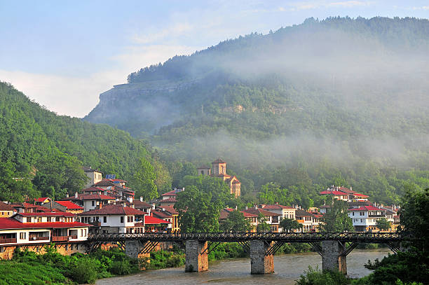 istock Veliko Tarnovo historical town 543980064