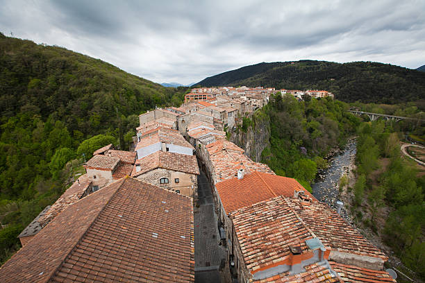 istock City on the Rock 543984684