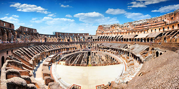 panorama-interieur des kolosseums in rom, italien - coliseum stock-fotos und bilder