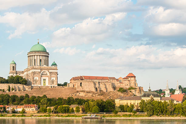 istock Basilica in Esztergom, Hungary 544312342