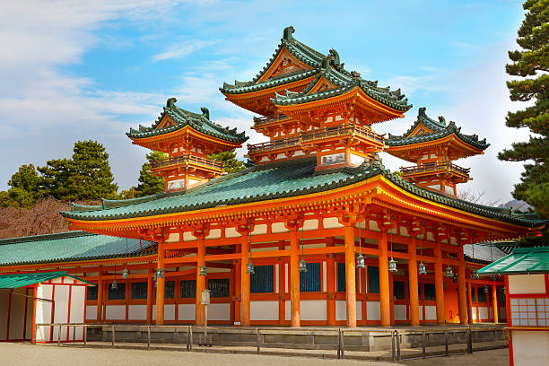 ドラゴン ホールの平安神宮、京都,日本 - 平安神宮 ストックフォトと画像