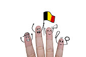 finger-konzept-jubelt-mit-haltefahne-belgien.jpg?b=1&s=170x170&k=20&c=q7Htk8LaryS_l7Ha7tEtr-rwezUbDOnhOYB3gNw7nrg=