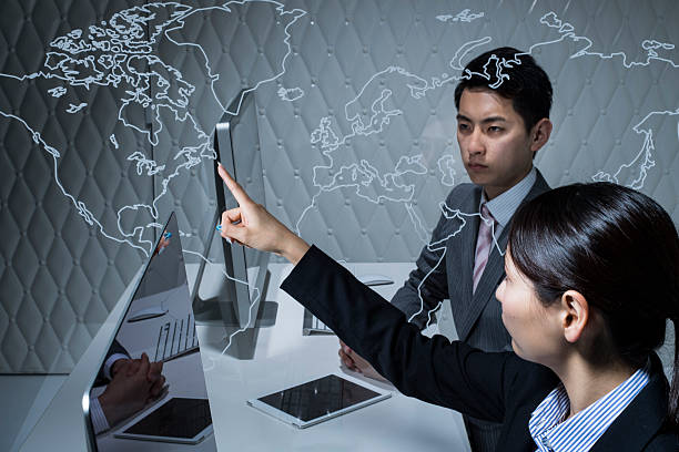 istock Business people to have a discussion in the office 544354414