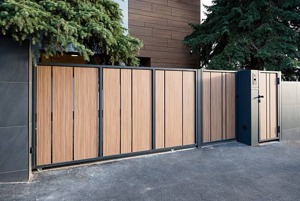 istock Gate of modern house 544450520
