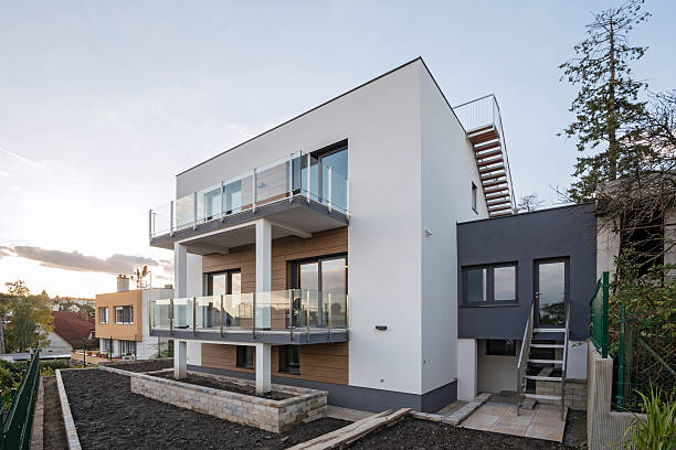istock Contemporary house exterior 544450970