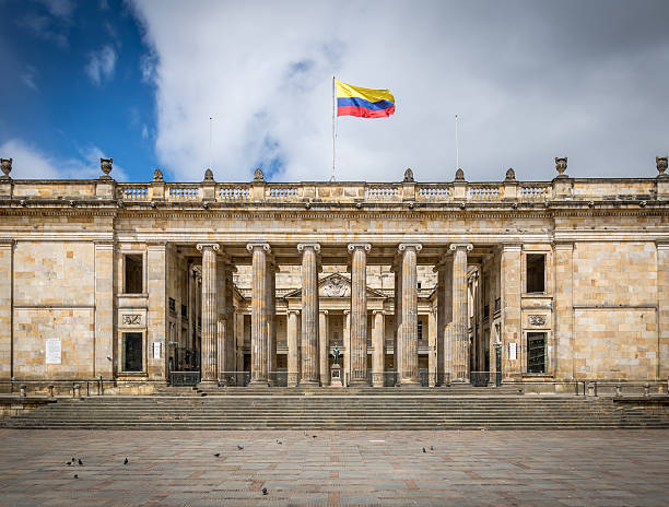 congresso nazionale colombiano e campidoglio - colombia foto e immagini stock