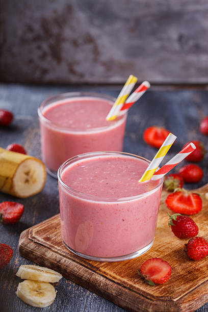 istock Banana-strawberry smoothie 544484916