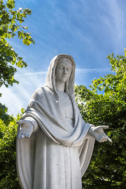 istock Statue of Virgina Mary 544486540