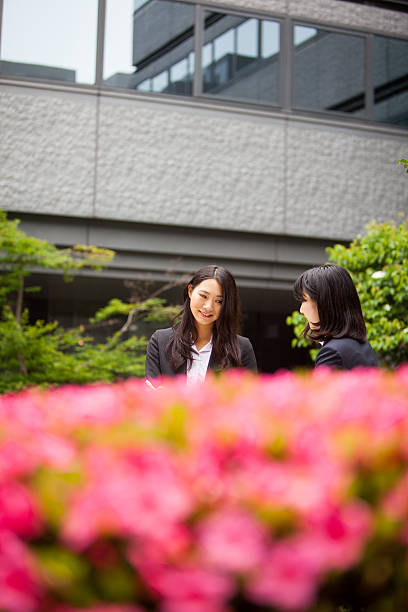 istock Quick business discussion in the office gardens 544576686