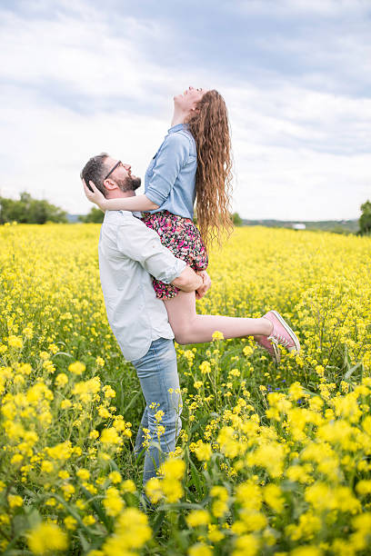 istock Romantic couple in a field 544579702