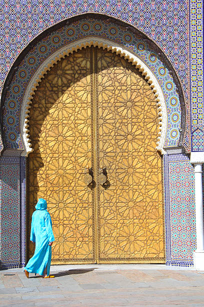 porte principali del palazzo reale fez, marocco - dar el makhzen foto e immagini stock