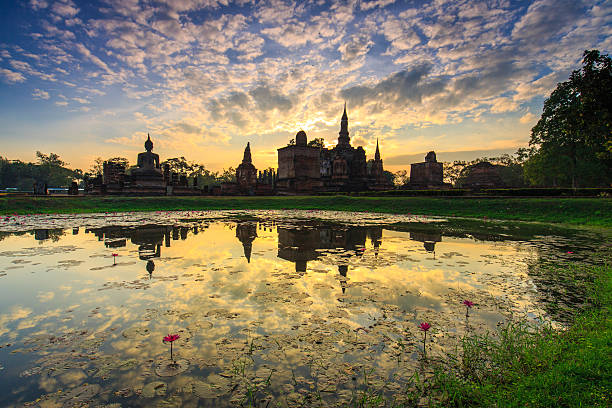 istock Sunrise with amazing clouds at Sukhothai World Heritage Site 544653118