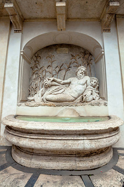 istock Arno Fountain in Rome 544664722