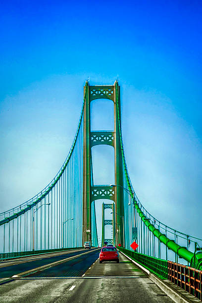 이 매키낙 현수교 메트로폴리스 생피에르 이 그 나 스 맥키노 미 수 - straits of mackinac 뉴스 사진 이미지