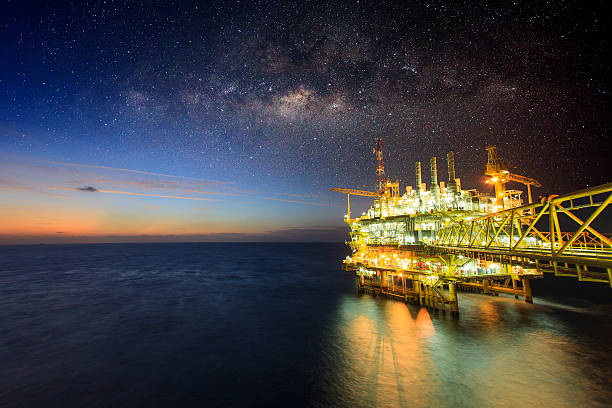 Offshore construction platform for production oil and gas