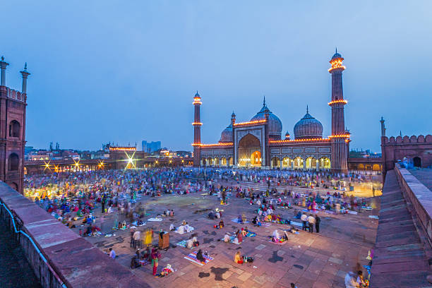 jama масджид - islam india mosque praying стоковые фото и изображения