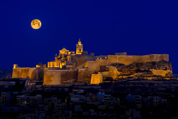 Gozo Citadel Cittadella, is a small fortified city which lies in the heart of Victoria on the island of Gozo, Malta. The area has been inhabited since the Bronze Age, and in the Medieval. The Cittadella has been on Malta's tentative list of UNESCO World Heritage Sites since 1998. knights of malta stock pictures, royalty-free photos & images