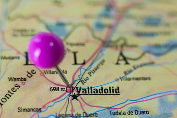 istock Pushpin marking on Valladolid, Spain 544733686