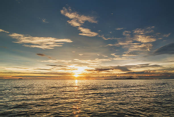 istock Seascape, Sunset view on tropical ocean in Thailand 544748460