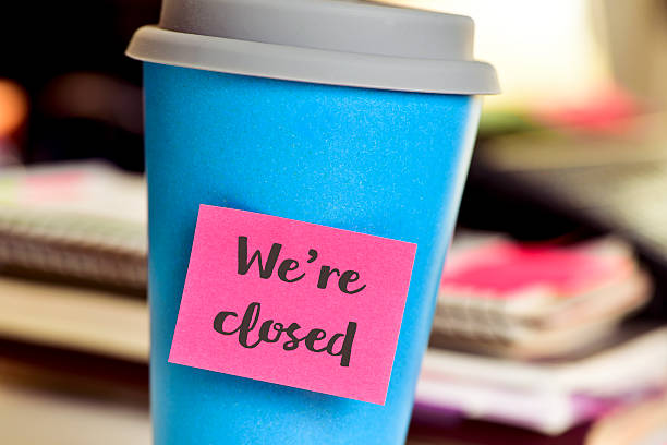 istock text we are closed for in a mug 544751866