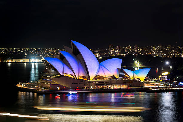 vivid-sydney opera house - sydney opera house imagens e fotografias de stock